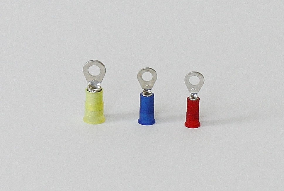 Nylon Insulated w/ Insulation Grip Ring Terminals (4)